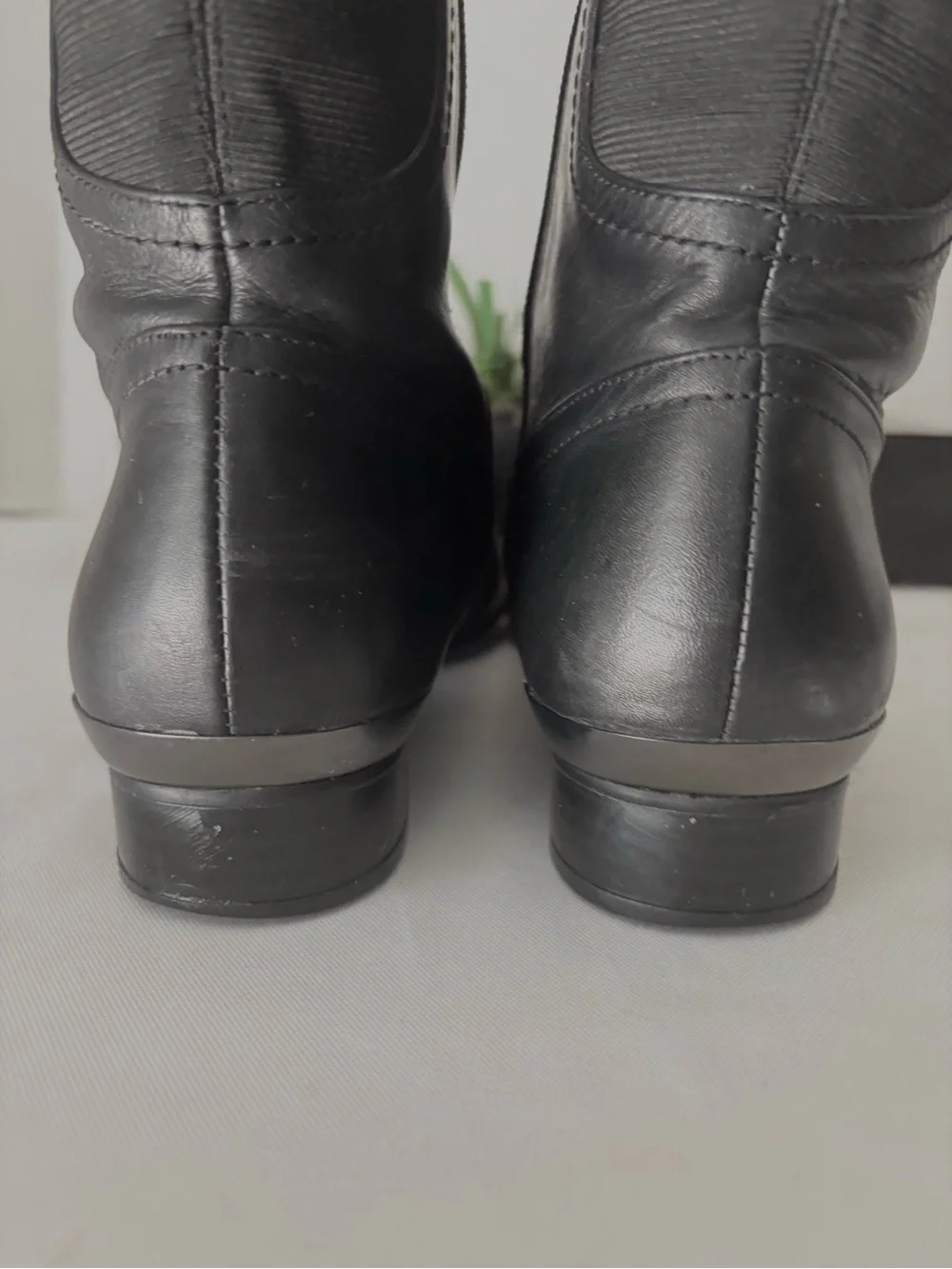 BANDOLINO Black Over-the-Knee Riding Boots Almond  toe inside zipper. SZ  9